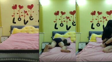 【最新封神极品性爱】海角大神『风花雪夜』劲爆热销-邻家嫂子被我操的抓紧床单浪叫 操的避孕套掉嫂子逼里面了